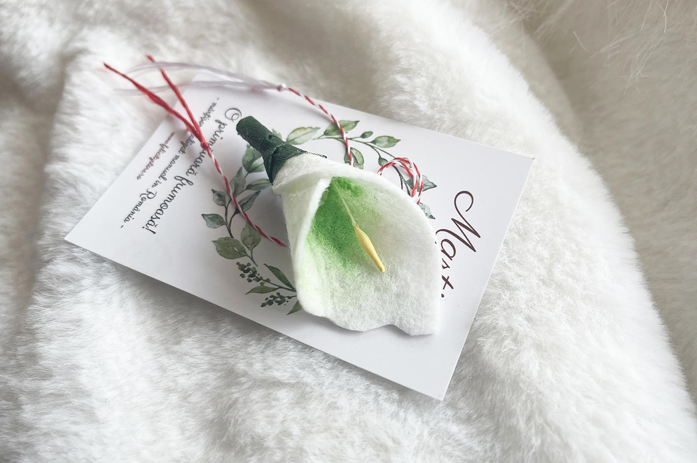 Martisor brosa fetru Cala Alba