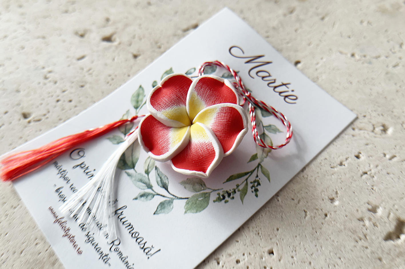 Martisor brosa Plumeria Rosie (lut polimeric)