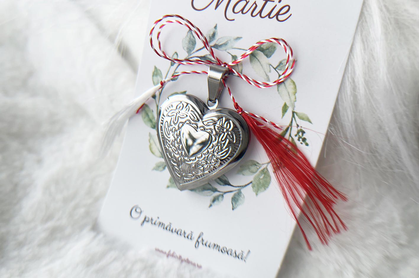 Martisor medalion otel Blooming Heart