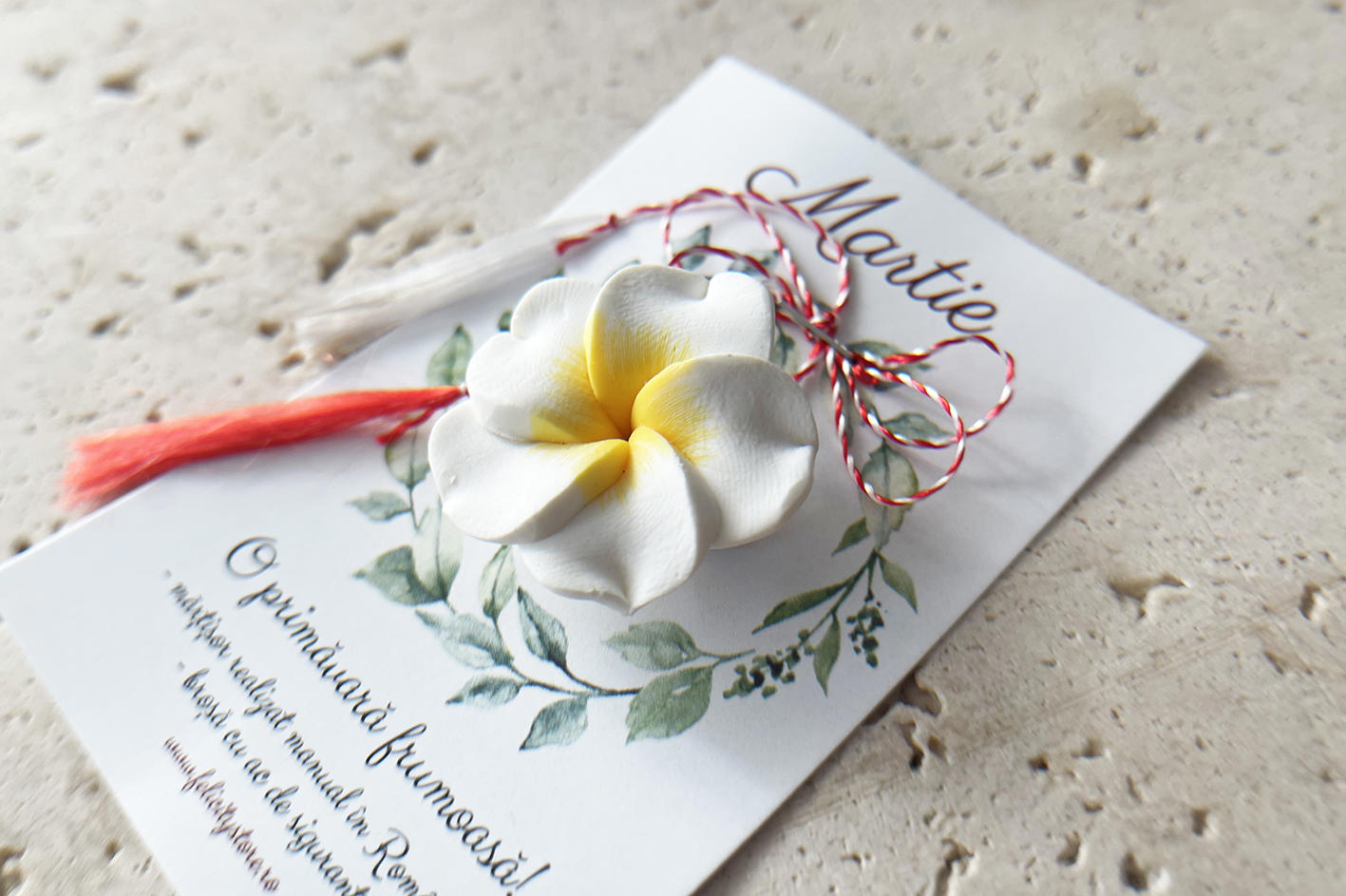 Martisor brosa Plumeria Alba (lut polimeric)