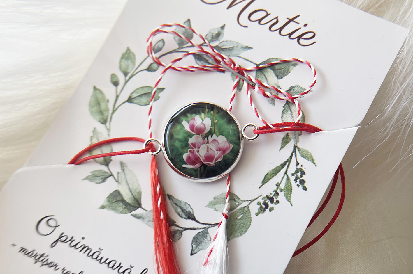 Martisor bratara cu snur placat cu argint Magnolia